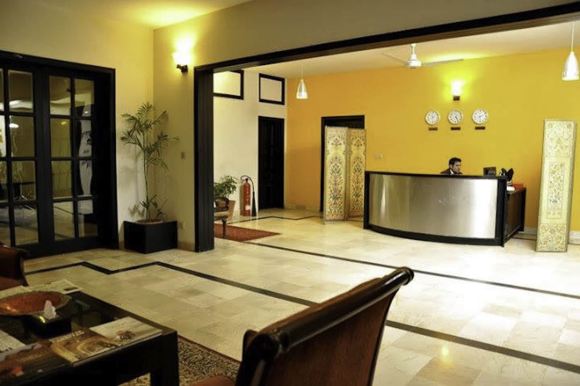 Hotel The Riviera à Islamabad Extérieur photo